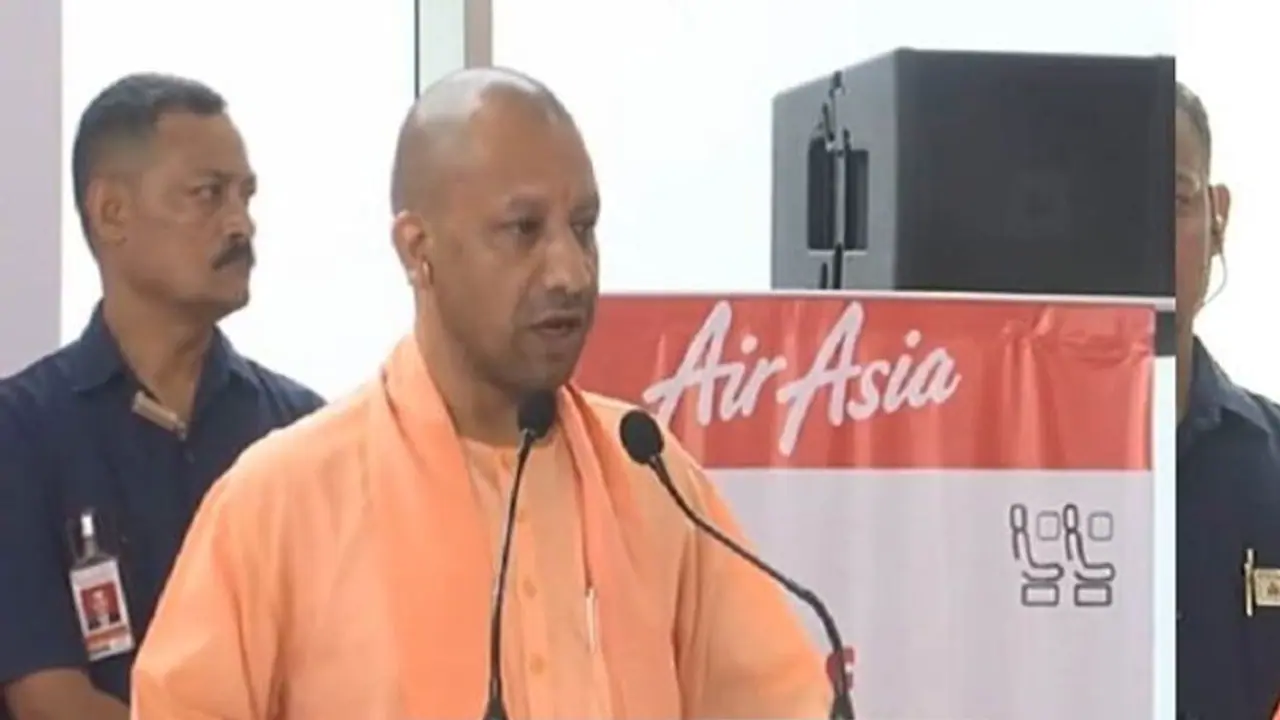 'तीन दिन के अंदर उत्तर प्रदेश के मुख्यमंत्री योगी आदित्यनाथ को बम से उड़ा देंगे', पुलिस के उड़े होश 'तीन दिन के अंदर उत्तर प्रदेश के मुख्यमंत्री योगी आदित्यनाथ को बम से उड़ा देंगे', पुलिस के उड़े होश