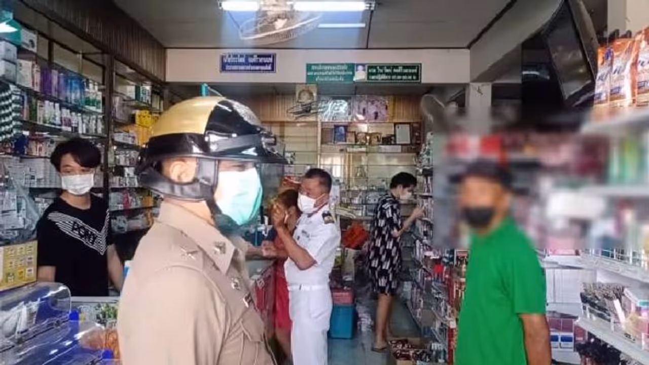 മോഷണത്തിനിടെ പിടിക്കപ്പെട്ടു, തന്നെ എങ്ങനെയെങ്കിലും ജയിലിലടക്കൂ എന്ന് വൃദ്ധൻ, കാരണം... 