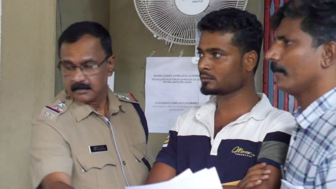 പെരുമ്പാവൂരിൽ അതിഥി തൊഴിലാളിയെ തട്ടികൊണ്ട് പോയി ഉപദ്രവിച്ച് പണം തട്ടി, അറസ്റ്റ്