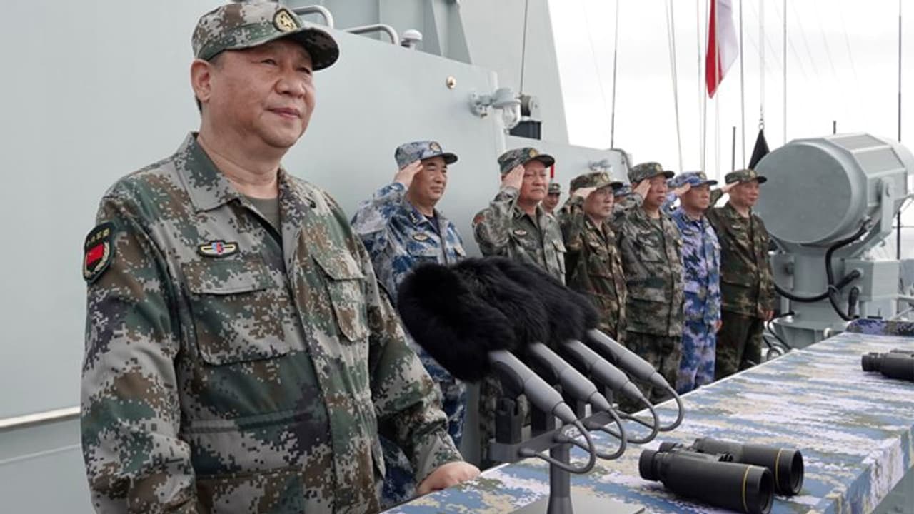 आखिर क्यों चीन जैसे ताकतवर मुल्क से भी नहीं डर रहा ताइवान, सामने आ रही ये 5 वजहें आखिर क्यों चीन जैसे ताकतवर मुल्क से भी नहीं डर रहा ताइवान, सामने आ रही ये 5 वजहें