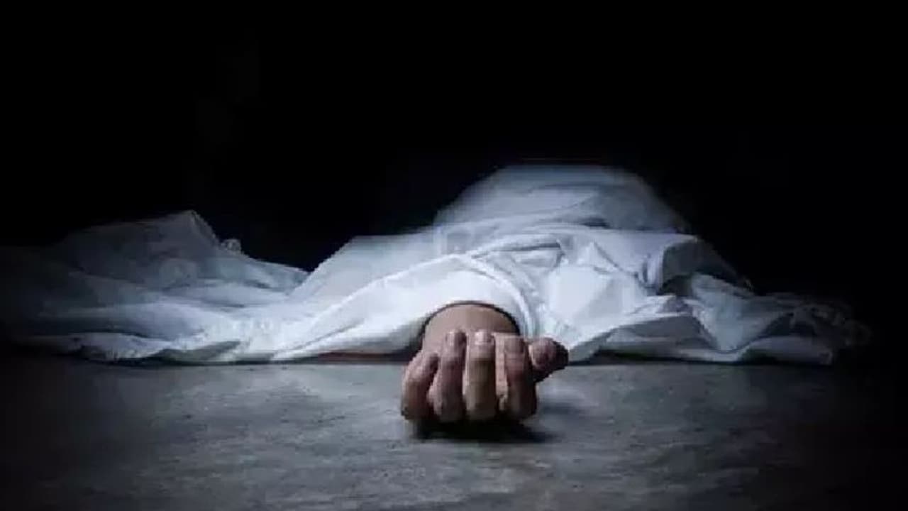 'അ‍ജ്ഞാതരോഗം ബാധിച്ച് 61 മരണം'; പരാതിയുമായി നാട്ടുകാര്‍