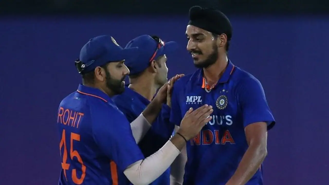 അമേരിക്കയിലും വിന്ഡീസിനെ മുട്ടുകുത്തിച്ച് ഇന്ത്യ, വമ്പന് ജയം; ടി20 പരമ്പര അമേരിക്കയിലും വിന്ഡീസിനെ മുട്ടുകുത്തിച്ച് ഇന്ത്യ, വമ്പന് ജയം; ടി20 പരമ്പര