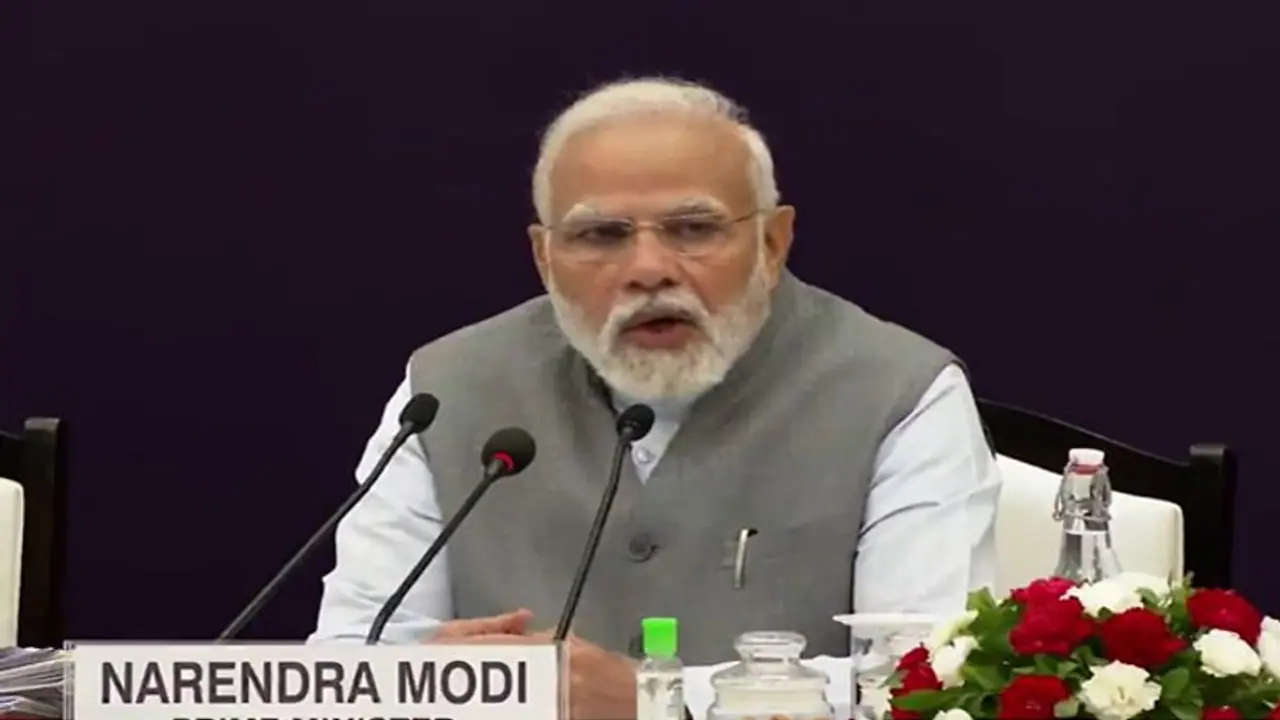 ஜிஎஸ்டி வசூலை அதிகரிக்க கூட்டு நடவடிக்கை தேவை… பிரதமர் மோடி அறிவுறுத்தல்!!