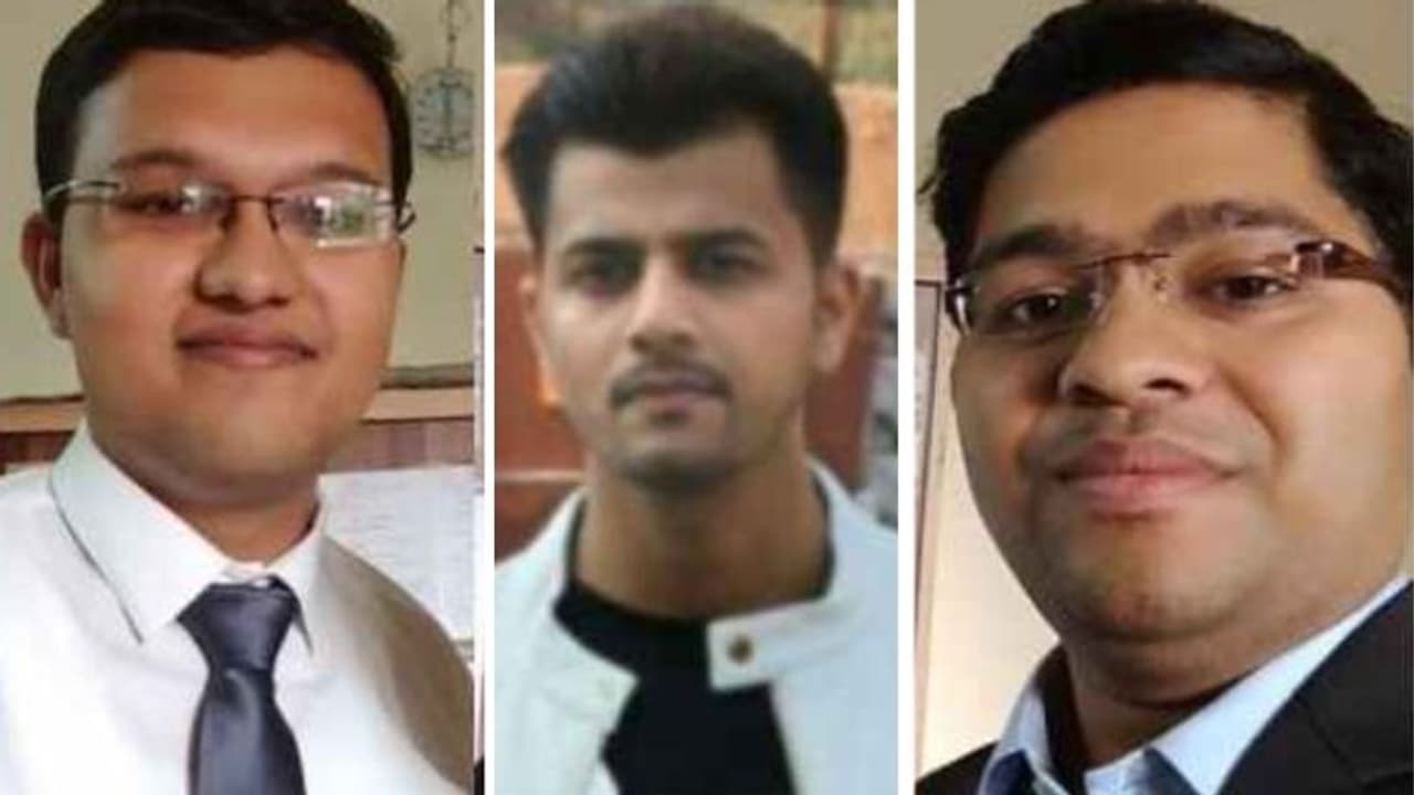 3 जिगरी दोस्त: साथ पढ़े और साथ ही बने IAS अफसर, दिलचस्प है इनकी स्टोरी...एक मस्तीखोर तो दूसरा सीरियस 3 जिगरी दोस्त: साथ पढ़े और साथ ही बने IAS अफसर, दिलचस्प है इनकी स्टोरी...एक मस्तीखोर तो दूसरा सीरियस