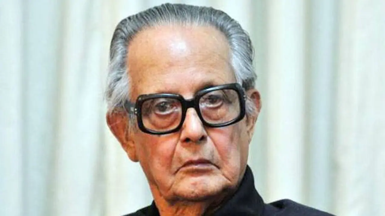 RK Laxman के कार्टूनिस्ट बनने की कहानी, छोटी उम्र में ही टीचर ने कहा था एक दिन तुम महान चित्रकार बनोगे RK Laxman के कार्टूनिस्ट बनने की कहानी, छोटी उम्र में ही टीचर ने कहा था एक दिन तुम महान चित्रकार बनोगे