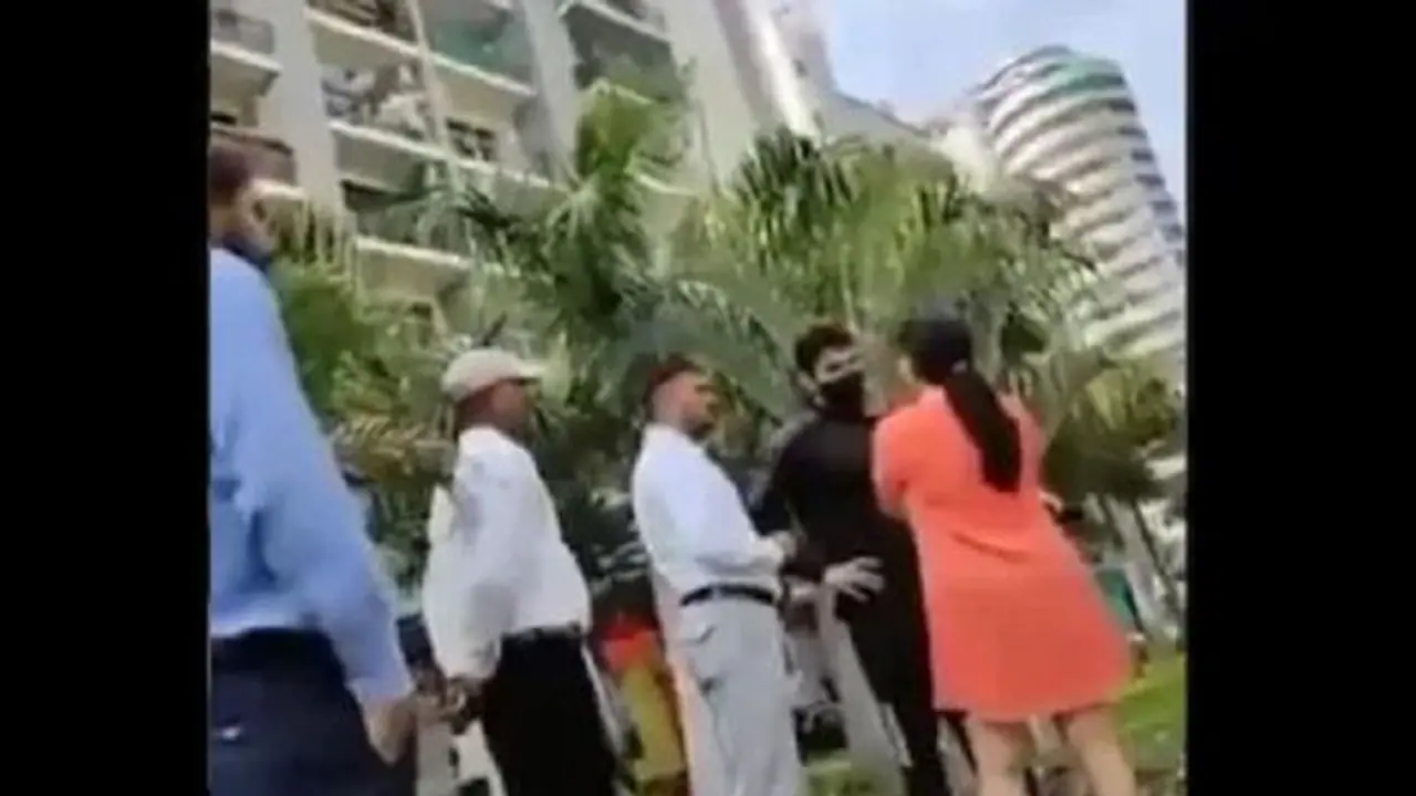 श्रीकांत त्यागी की गिरफ्तारी के लिए पुलिस को मिला इतने घंटे का अल्टीमेटम, अभद्रता का वीडियो हुआ था वायरल श्रीकांत त्यागी की गिरफ्तारी के लिए पुलिस को मिला इतने घंटे का अल्टीमेटम, अभद्रता का वीडियो हुआ था वायरल