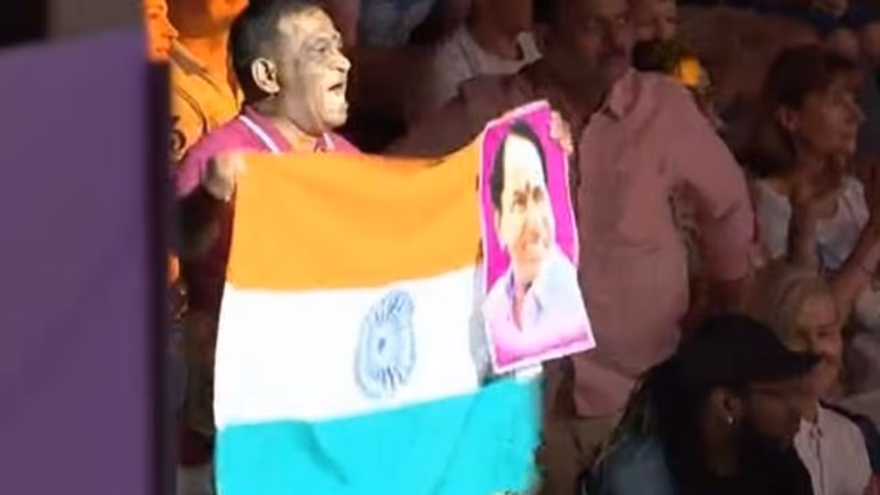 সোনা পেলেন নিখাত জারিন ছবি উড়ল মুখ্যমন্ত্রীর, কমনওয়েলথ গেমসের আসরে নতুন বিতর্ক সোনা পেলেন নিখাত জারিন ছবি উড়ল মুখ্যমন্ত্রীর, কমনওয়েলথ গেমসের আসরে নতুন বিতর্ক