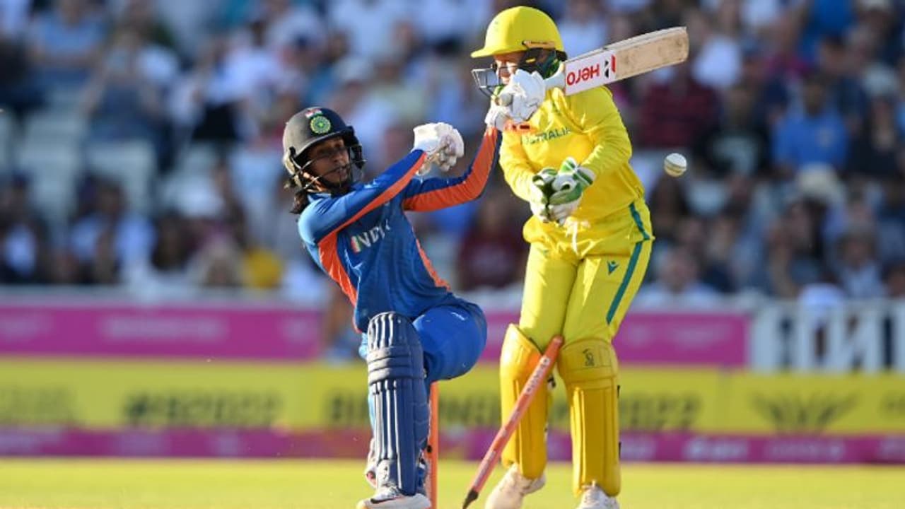 CWG 2022: నిలబడి తడబడిన భారత్.. ఫైనల్లో ఓటమి.. కామన్వెల్త్ క్రికెట్ స్వర్ణం కంగారూలదే.. CWG 2022: నిలబడి తడబడిన భారత్.. ఫైనల్లో ఓటమి.. కామన్వెల్త్ క్రికెట్ స్వర్ణం కంగారూలదే..