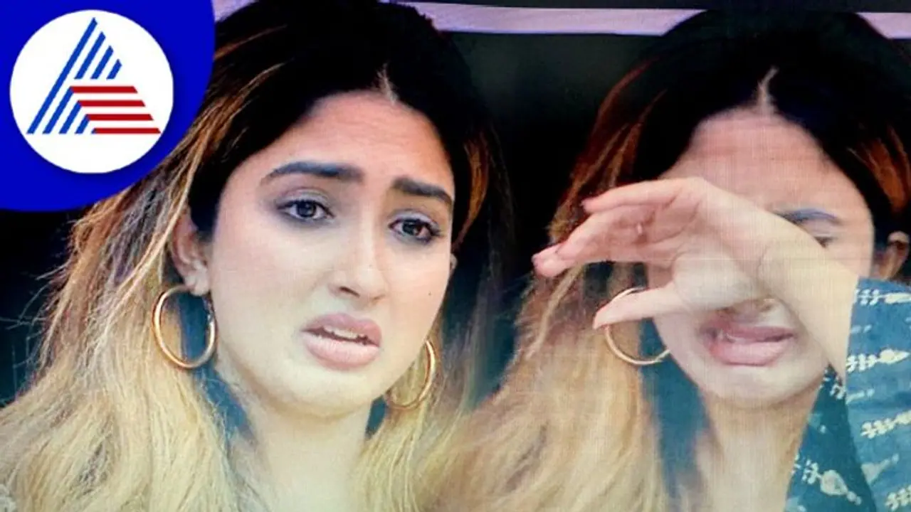 ನನ್ನ ತಾಯಿ ಡಬಲ್‌ ಡಿವೋರ್ಸಿ, ತಂದೆನೇ ನನ್ನ ಬೆಡ್‌ರೂಮ್‌ ವಿಡಿಯೋ ಲೀಕ್‌ ಮಾಡಿದ್ರು: ಸಾನಿಯ ಅಯ್ಯರ್