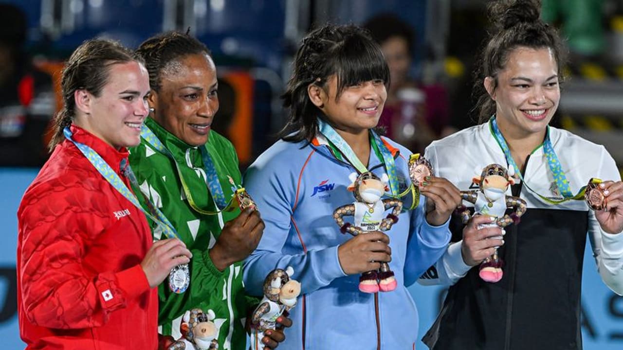 Honour me like other Delhi wrestlers: CWG 2022 star Divya Kakran to Kejriwal government Honour me like other Delhi wrestlers: CWG 2022 star Divya Kakran to Kejriwal government