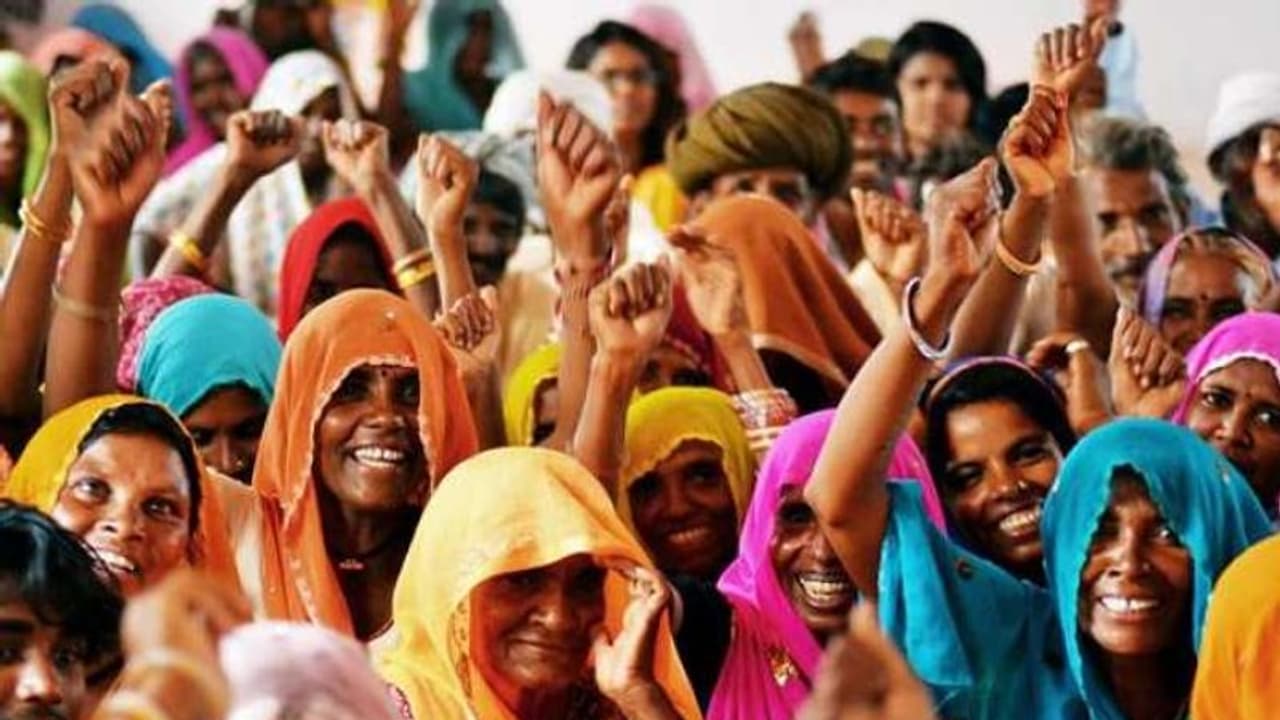 मोदी सरकार की योजनाओं से महिलाओं को मिल रहा है लाभ, पहली बार 80% महिलाओं ने लिया होम लोन मोदी सरकार की योजनाओं से महिलाओं को मिल रहा है लाभ, पहली बार 80% महिलाओं ने लिया होम लोन