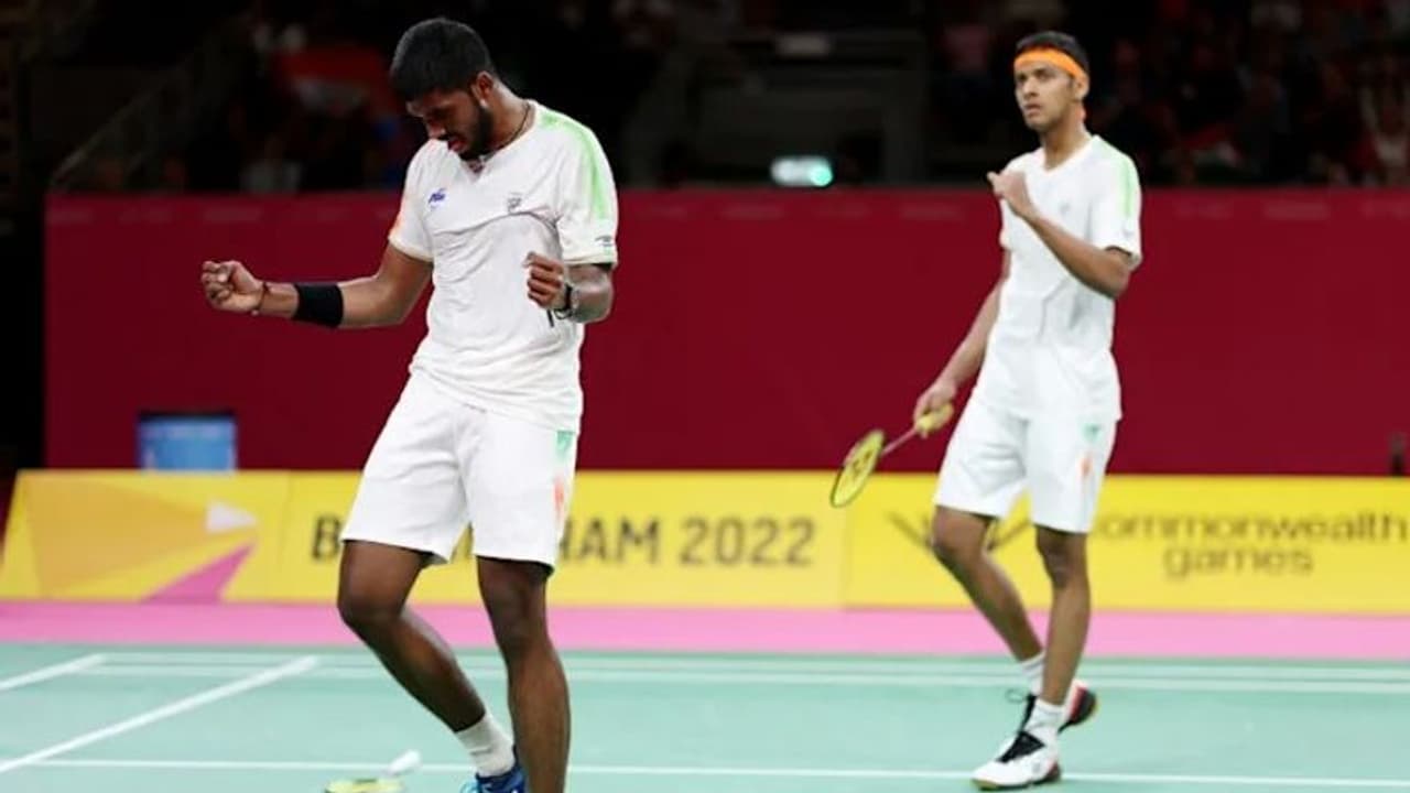 காமன்வெல்த்: இந்தியாவிற்கு 21வது தங்கம்! பேட்மிண்டனில் ராங்கிரெட்டி சிராக் ஷெட்டி ஜோடி தங்கம் வென்று அசத்தல் காமன்வெல்த்: இந்தியாவிற்கு 21வது தங்கம்! பேட்மிண்டனில் ராங்கிரெட்டி சிராக் ஷெட்டி ஜோடி தங்கம் வென்று அசத்தல்