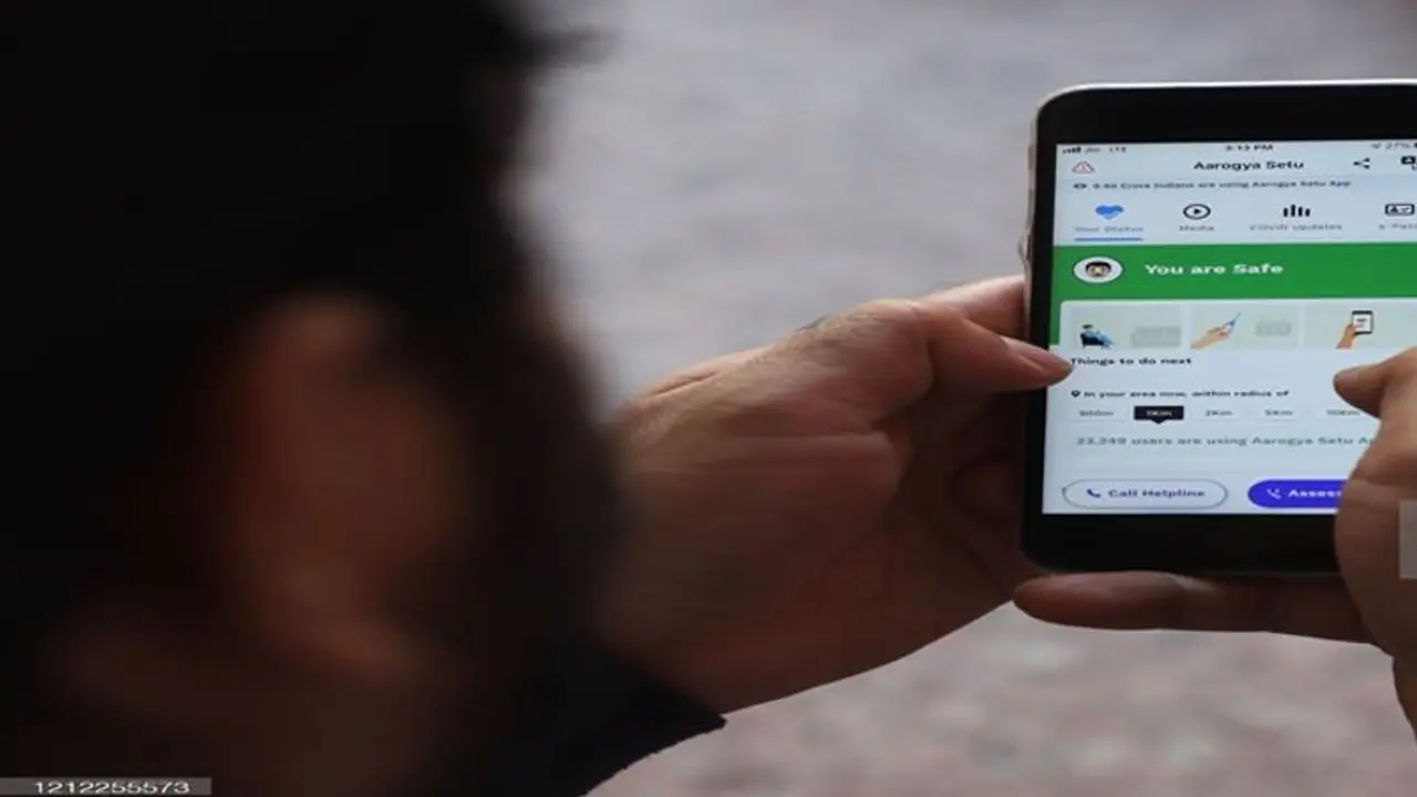 প্রায় বন্ধের মুখে আরোগ্য সেতু অ্যাপ, আপনার সমস্ত নথি সুরক্ষীত তো? প্রায় বন্ধের মুখে আরোগ্য সেতু অ্যাপ, আপনার সমস্ত নথি সুরক্ষীত তো?