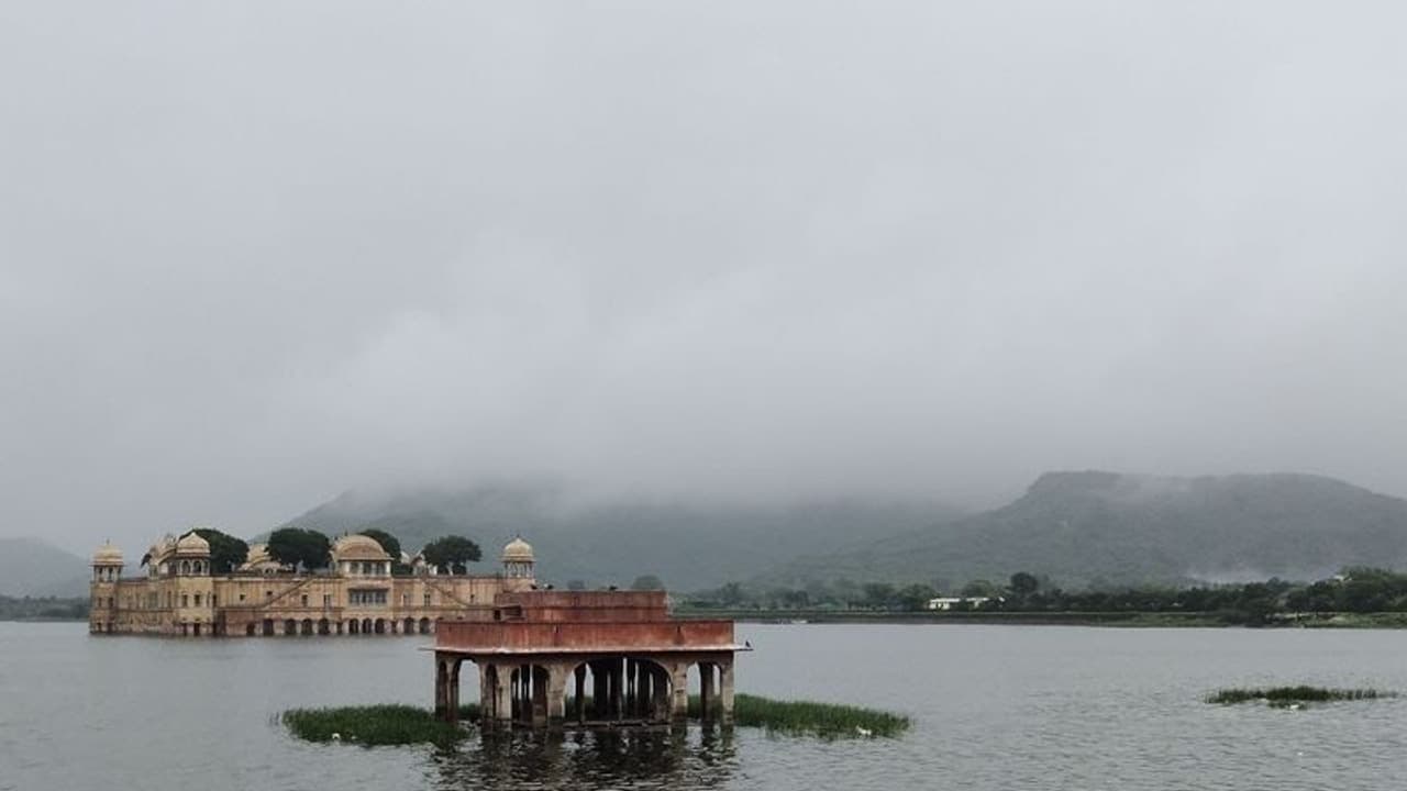 rajasthan weather:प्रदेश में मानसून मेहरबान, जमकर बरसे बादल, जानिए आपके जिलें क्या है मौसम का हाल