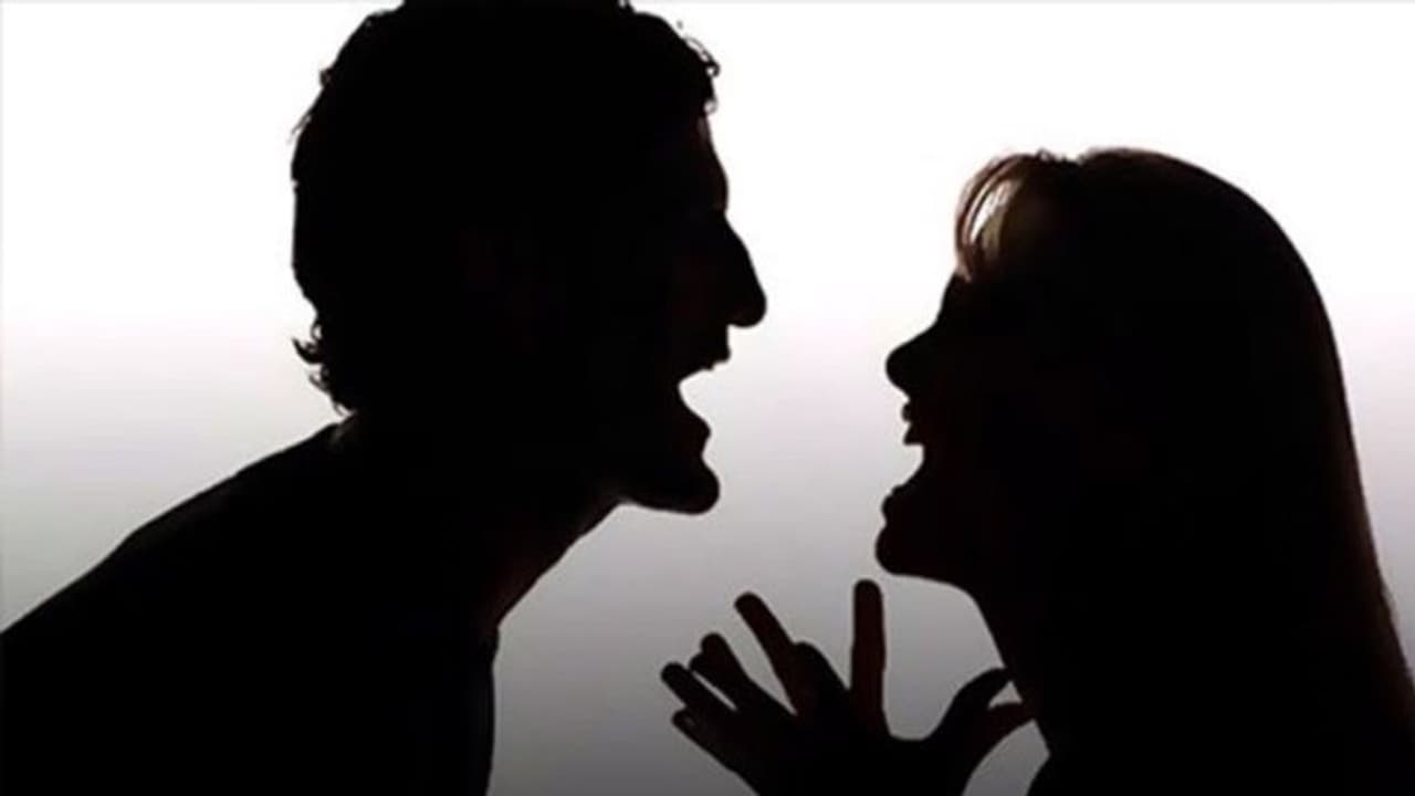 पति को छोड़ 4 साल तक प्रेमी के संग रही लिव इन में, जानें ऐसा क्या हुआ प्रेमिका ने 'डॉर्लिंग' का काट दिया गला