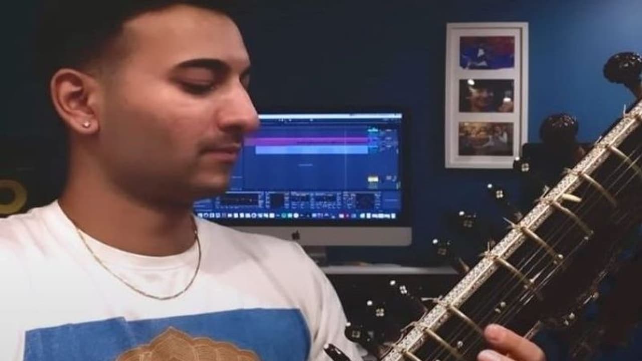 मशहूर सितारवादक रहे पंडित रविशंकर का अंतिम शिष्य है यह युवक! बजाई ऐसी धुन सब हो गए मंत्रमुग्ध 