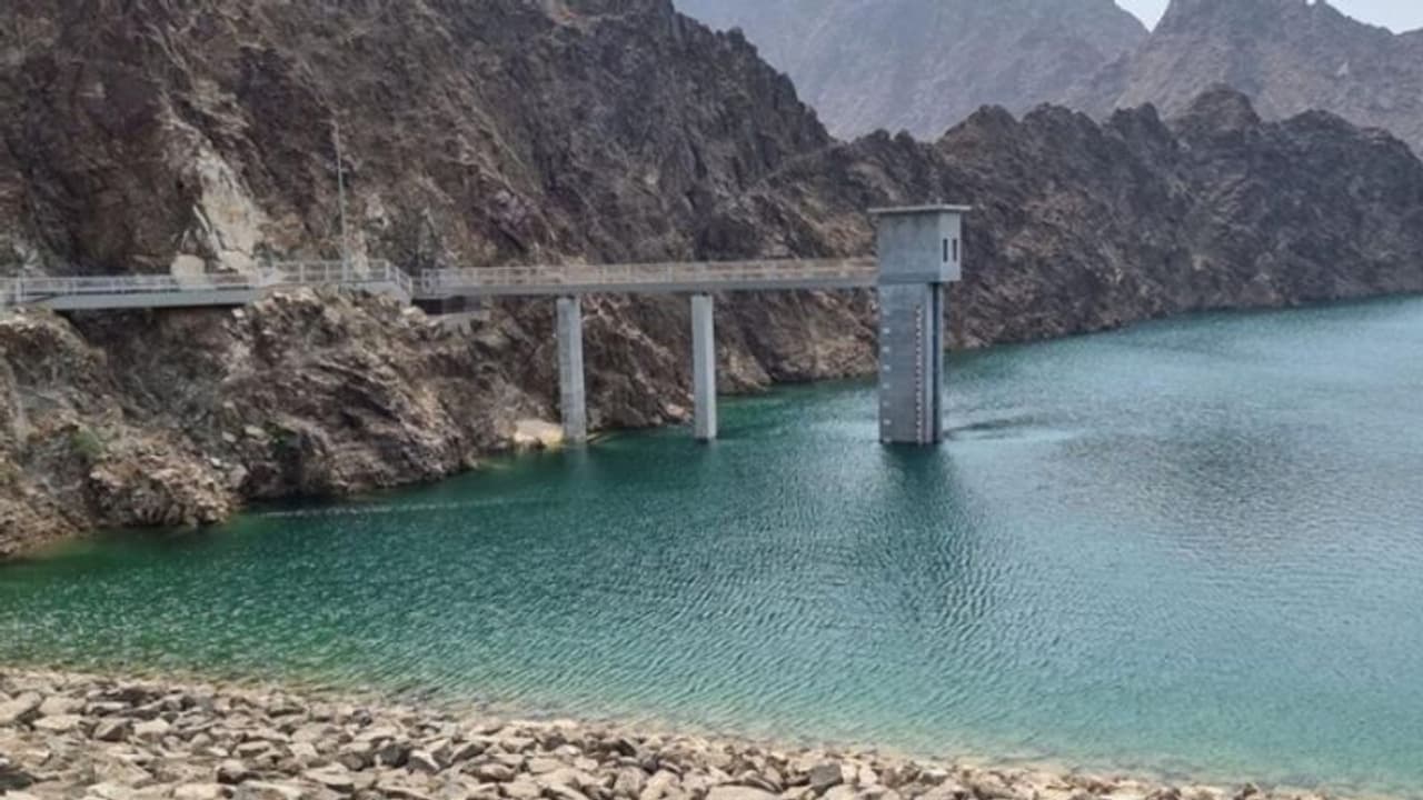 കനത്ത മഴ; യുഎഇയിലെ ചില ഡാമുകള്‍ തുറക്കുമെന്ന് മുന്നറിയിപ്പ്