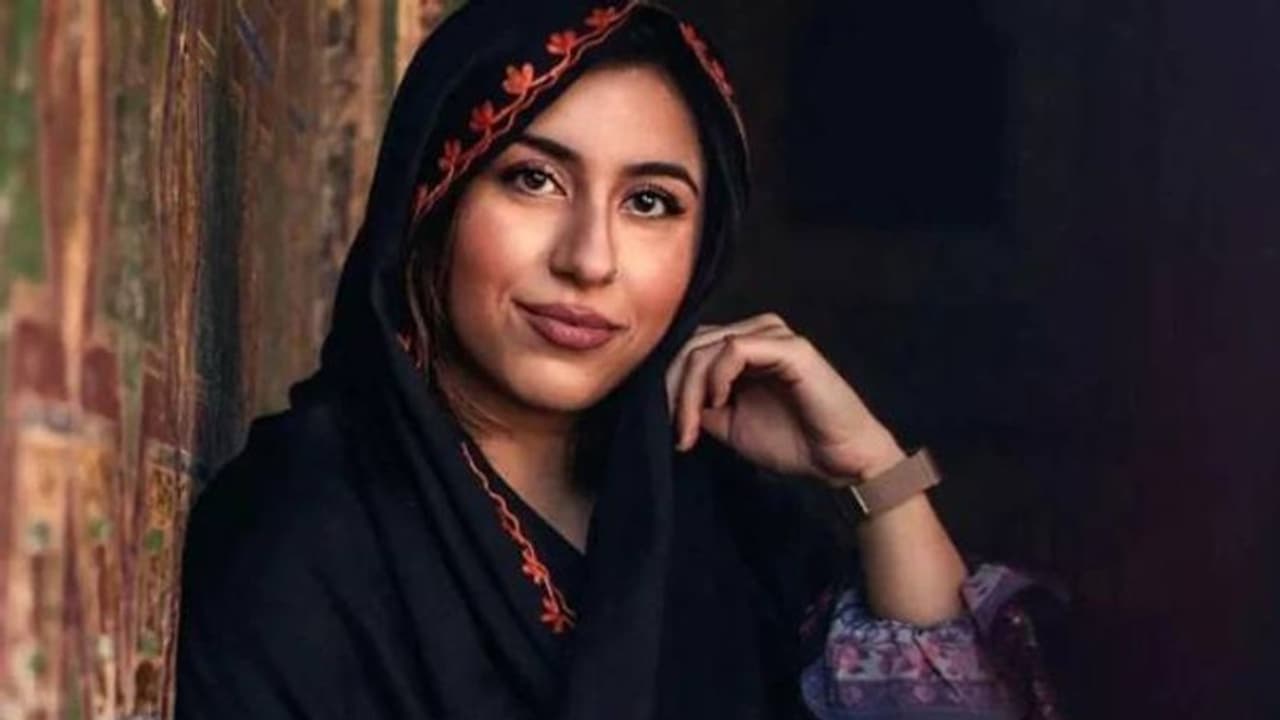 ടിക്ടോക് ഫെയിം ഫോട്ടോഗ്രാഫര് സാനിയാ ഖാനെ കൊലപ്പെടുത്താൻ മുൻ ഭര്ത്താവ് സഞ്ചരിച്ചത് 1100 കിലോമീറ്റര് ടിക്ടോക് ഫെയിം ഫോട്ടോഗ്രാഫര് സാനിയാ ഖാനെ കൊലപ്പെടുത്താൻ മുൻ ഭര്ത്താവ് സഞ്ചരിച്ചത് 1100 കിലോമീറ്റര്