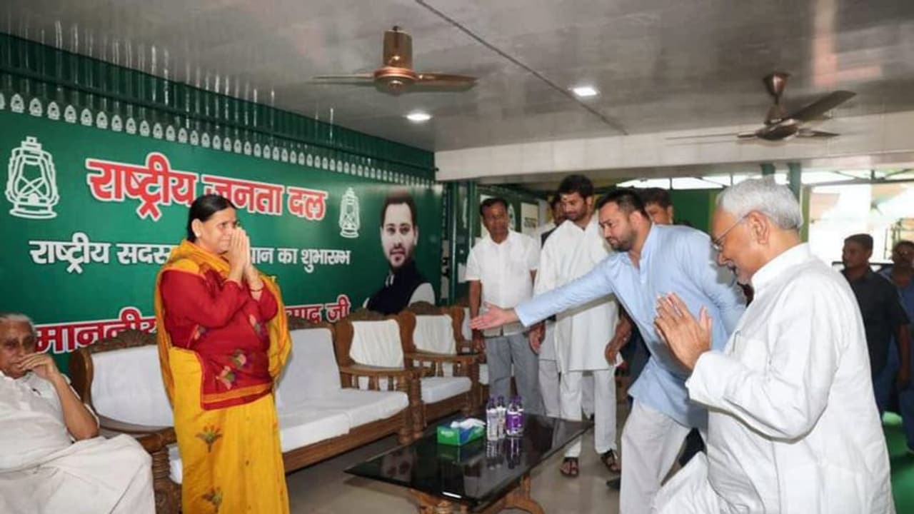 नीतीश कुमार को समर्थन देने के बाद तेजस्वी का बड़ा आरोप गठबंधन वाली पार्टी को खत्म कर देती है BJP