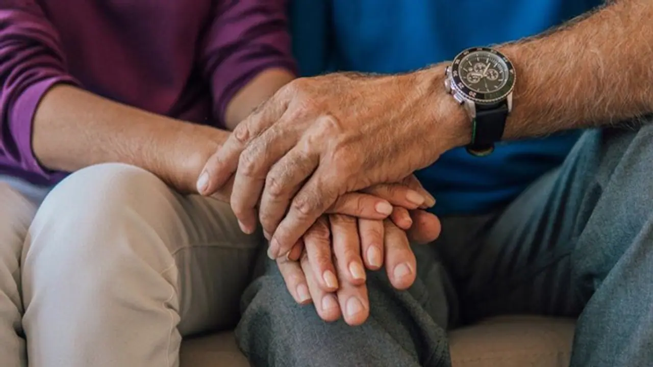 ब्लैक डायरी: जब 62 साल की विडो का दिल मचला, देखिए फिर क्या हुआ... ब्लैक डायरी: जब 62 साल की विडो का दिल मचला, देखिए फिर क्या हुआ...