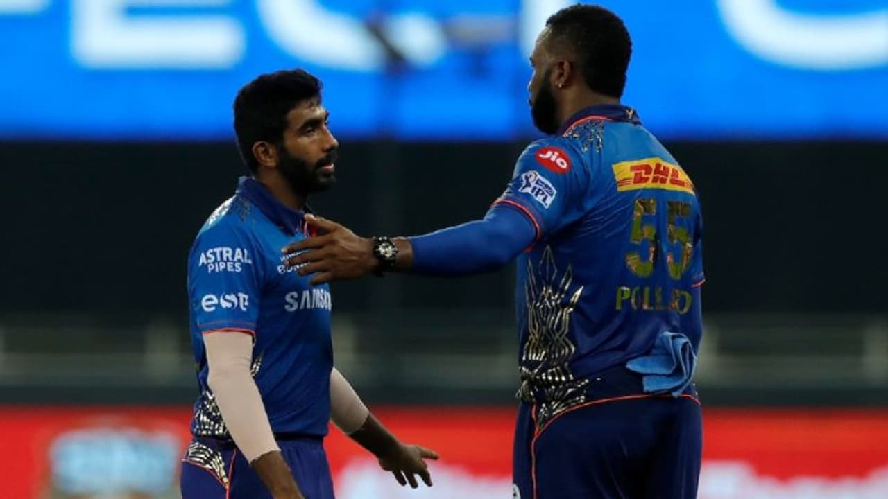 താങ്കളൊരു വിസ്മയതാരം തന്നെ! ടി20 ക്രിക്കറ്റിലെ അത്ഭുതനേട്ടം സ്വന്തമാക്കി പൊള്ളാര്ഡിനെ അഭിനന്ദിച്ച് ബുമ്ര താങ്കളൊരു വിസ്മയതാരം തന്നെ! ടി20 ക്രിക്കറ്റിലെ അത്ഭുതനേട്ടം സ്വന്തമാക്കി പൊള്ളാര്ഡിനെ അഭിനന്ദിച്ച് ബുമ്ര