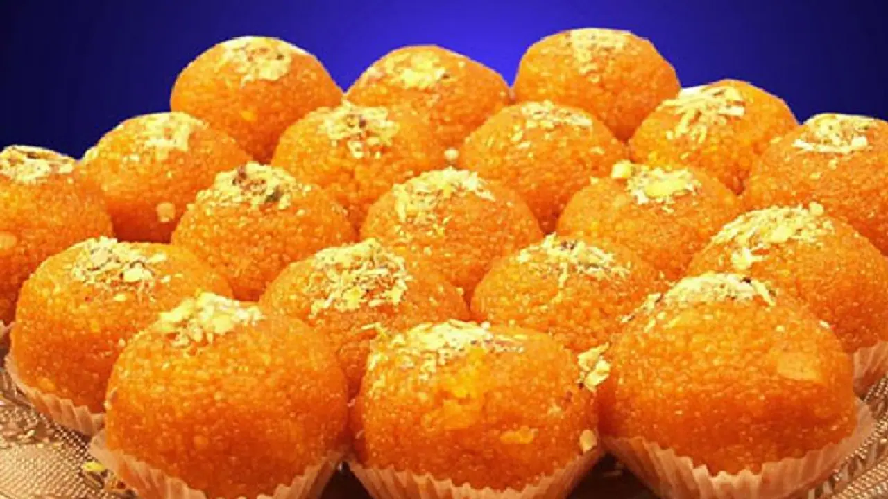 Independence day 2022: आजादी के महापर्व पर घर पर बनाएं मोतीचूर के लड्डू, इस तरह दें हलवाई वाला ट्विस्ट Independence day 2022: आजादी के महापर्व पर घर पर बनाएं मोतीचूर के लड्डू, इस तरह दें हलवाई वाला ट्विस्ट