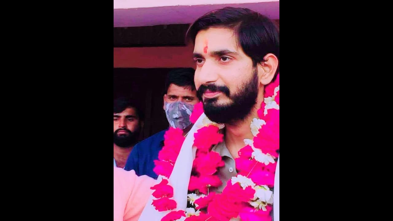 ప్రగతిశీల సమాజ్ వాదీ పార్టీ (ఎల్) చీఫ్‌గా శివపాల్ సింగ్ యాదవ్ కుమారుడు ఆదిత్య నియామ‌కం.. 