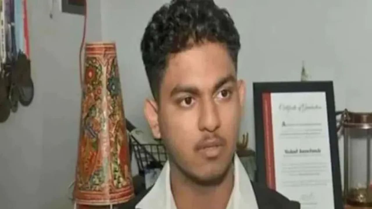 जिस यूनिवर्सिटी ने दिए 17 नोबल विजेता, वहां से पढ़ाई करेगा हैदराबाद का वेदांत, 1.3 करोड़ की मिली स्कॉलरशिप जिस यूनिवर्सिटी ने दिए 17 नोबल विजेता, वहां से पढ़ाई करेगा हैदराबाद का वेदांत, 1.3 करोड़ की मिली स्कॉलरशिप