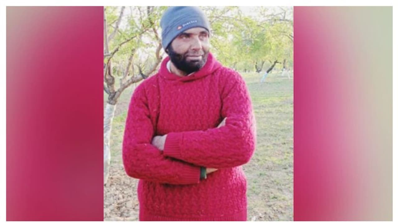 കശ്മീരി പണ്ഡിറ്റ് രാഹുൽ ഭട്ടിനെ കൊലപ്പെടുത്തിയ ഭീകരനെ ഏറ്റുമുട്ടലിൽ വധിച്ചു, വൻനേട്ടമെന്ന് പൊലീസ് കശ്മീരി പണ്ഡിറ്റ് രാഹുൽ ഭട്ടിനെ കൊലപ്പെടുത്തിയ ഭീകരനെ ഏറ്റുമുട്ടലിൽ വധിച്ചു, വൻനേട്ടമെന്ന് പൊലീസ്