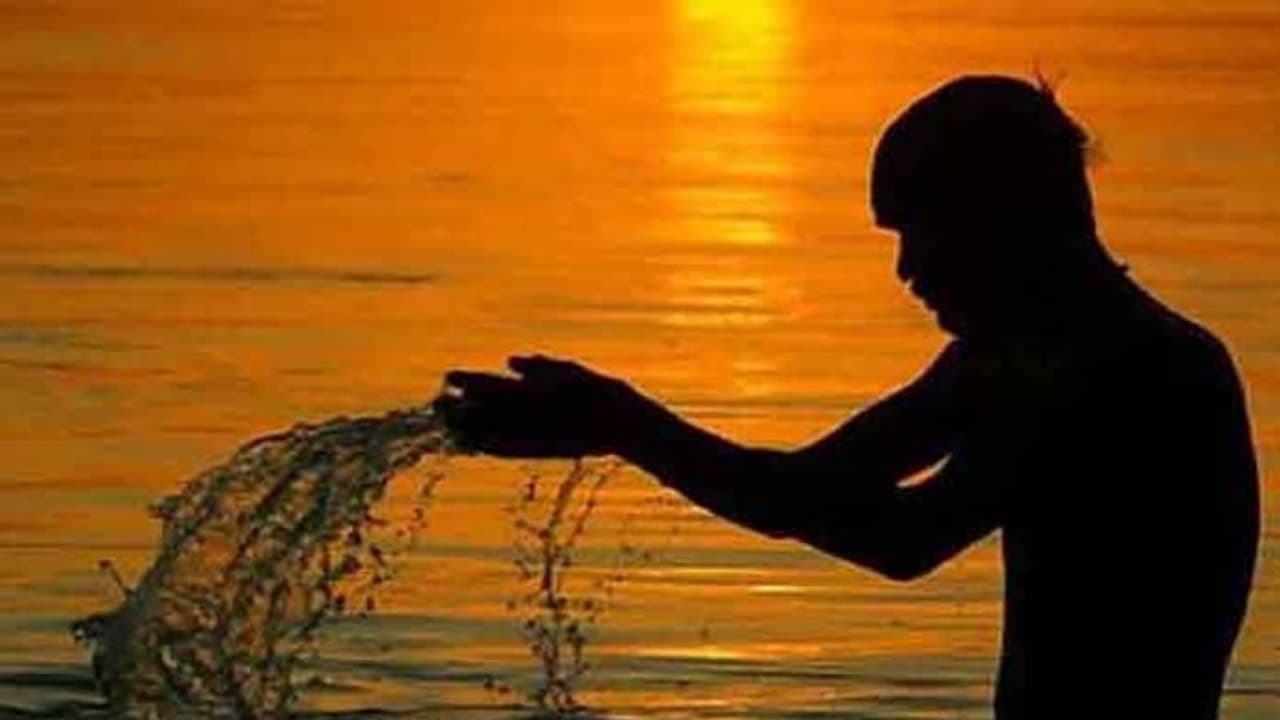 Raksha Bandhan 2022: 11 अगस्त को शुभ योग में करें ये 5 काम, हर दुख तकलीफ से मिलेगा छुटकारा Raksha Bandhan 2022: 11 अगस्त को शुभ योग में करें ये 5 काम, हर दुख तकलीफ से मिलेगा छुटकारा