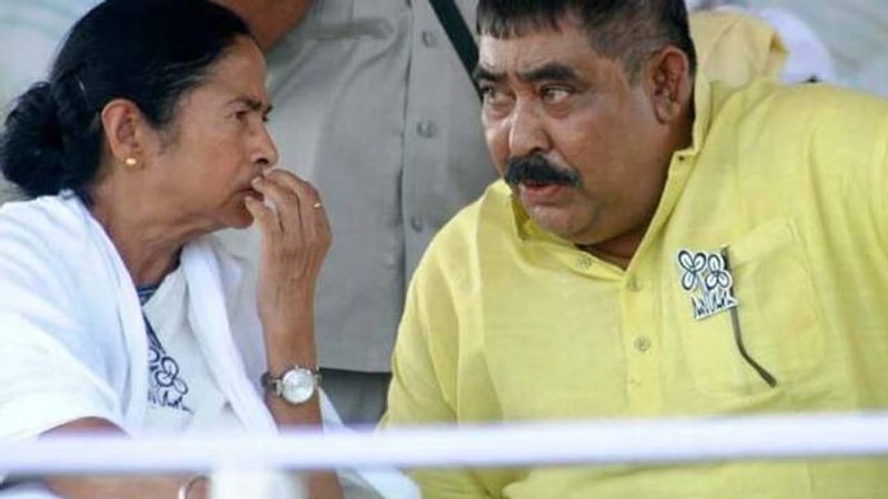 പശുക്കടത്ത് കേസ്: മമതയുടെ അനുയായിയെ സിബിഐ അറസ്റ്റ് ചെയ്തു; തൃണമൂൽ കോൺ​ഗ്രസിന് തിരിച്ചടി