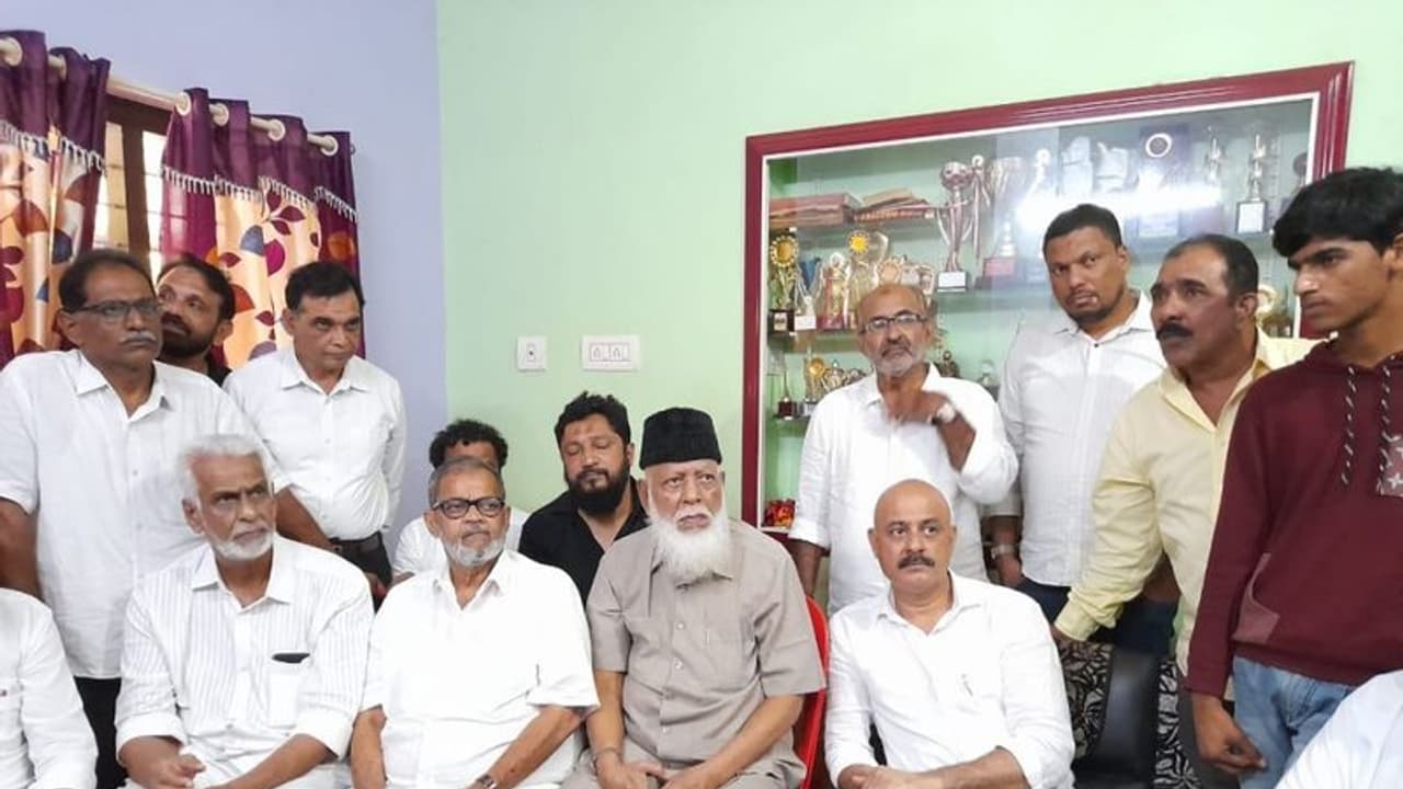 ಮಸೂದ್, ಫಾಝಿಲ್ ಕುಟುಂಬಕ್ಕೆ 30 ಲಕ್ಷ, ಪ್ರವೀಣ್ ಫ್ಯಾಮಿಲಿಗೂ ನೀಡಲು ಮುಸ್ಲಿಂ ಕಮಿಟಿ ತೀರ್ಮಾನ ಮಸೂದ್, ಫಾಝಿಲ್ ಕುಟುಂಬಕ್ಕೆ 30 ಲಕ್ಷ, ಪ್ರವೀಣ್ ಫ್ಯಾಮಿಲಿಗೂ ನೀಡಲು ಮುಸ್ಲಿಂ ಕಮಿಟಿ ತೀರ್ಮಾನ