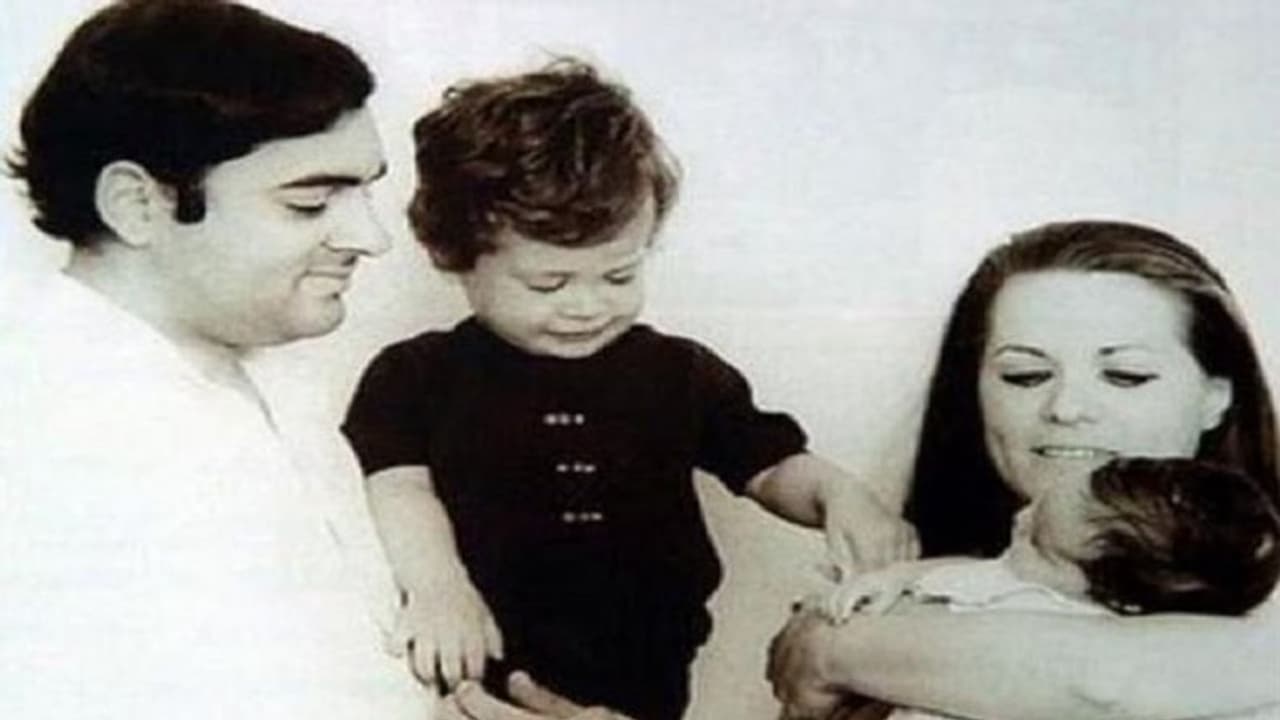 Raksha Bandhan: राहुल और प्रियंका ने शेयर की बचपन की तस्वीरें, कहा हर भाई बहन के बीच बना रहे प्यार Raksha Bandhan: राहुल और प्रियंका ने शेयर की बचपन की तस्वीरें, कहा हर भाई बहन के बीच बना रहे प्यार