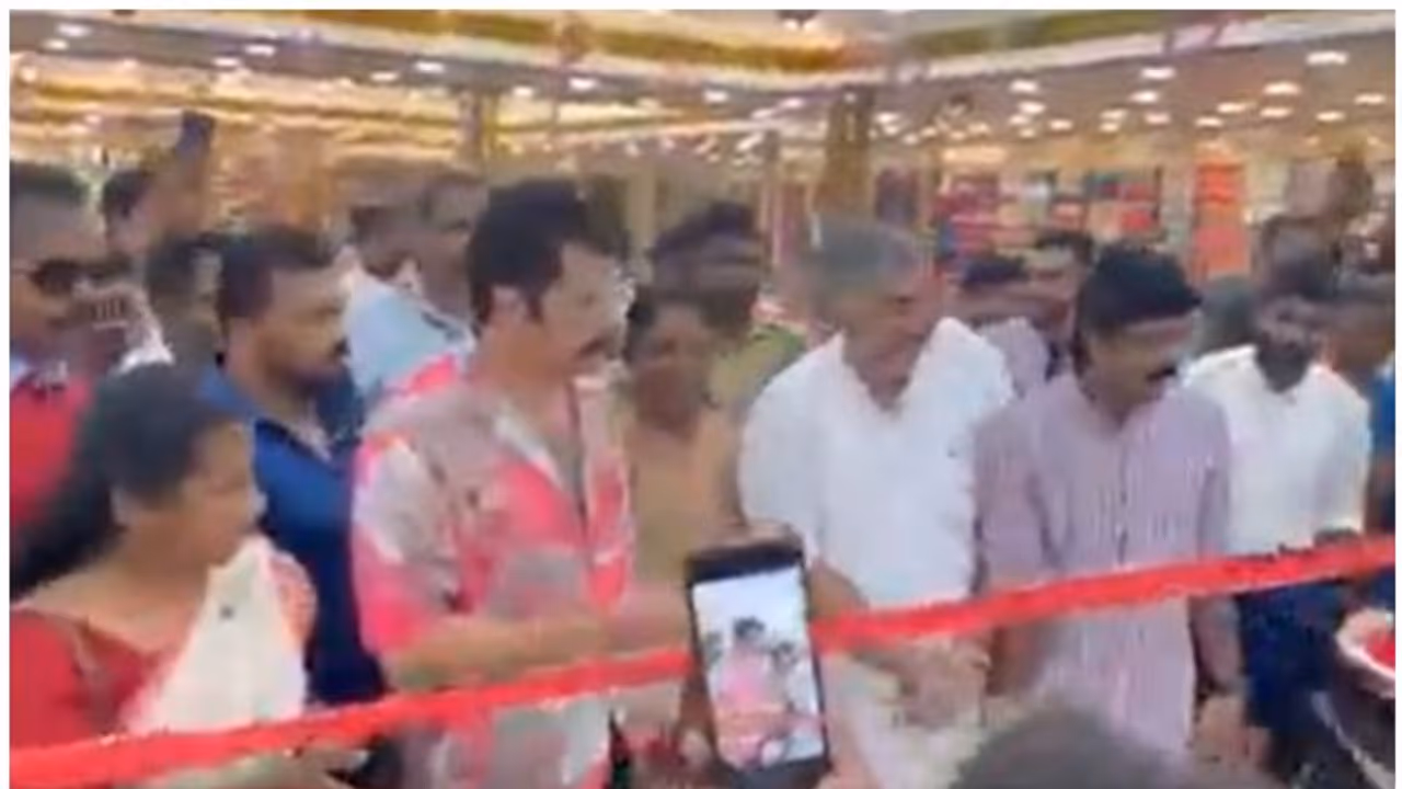 'കുമ്മനടിച്ചത് ഞാനല്ല...മമ്മൂട്ടി ആണ്'; കത്രിക തിരികെ വാങ്ങുന്നത് പരിഹസിക്കുന്നതാകില്ല?: എൽദോസ് കുന്നപ്പള്ളി