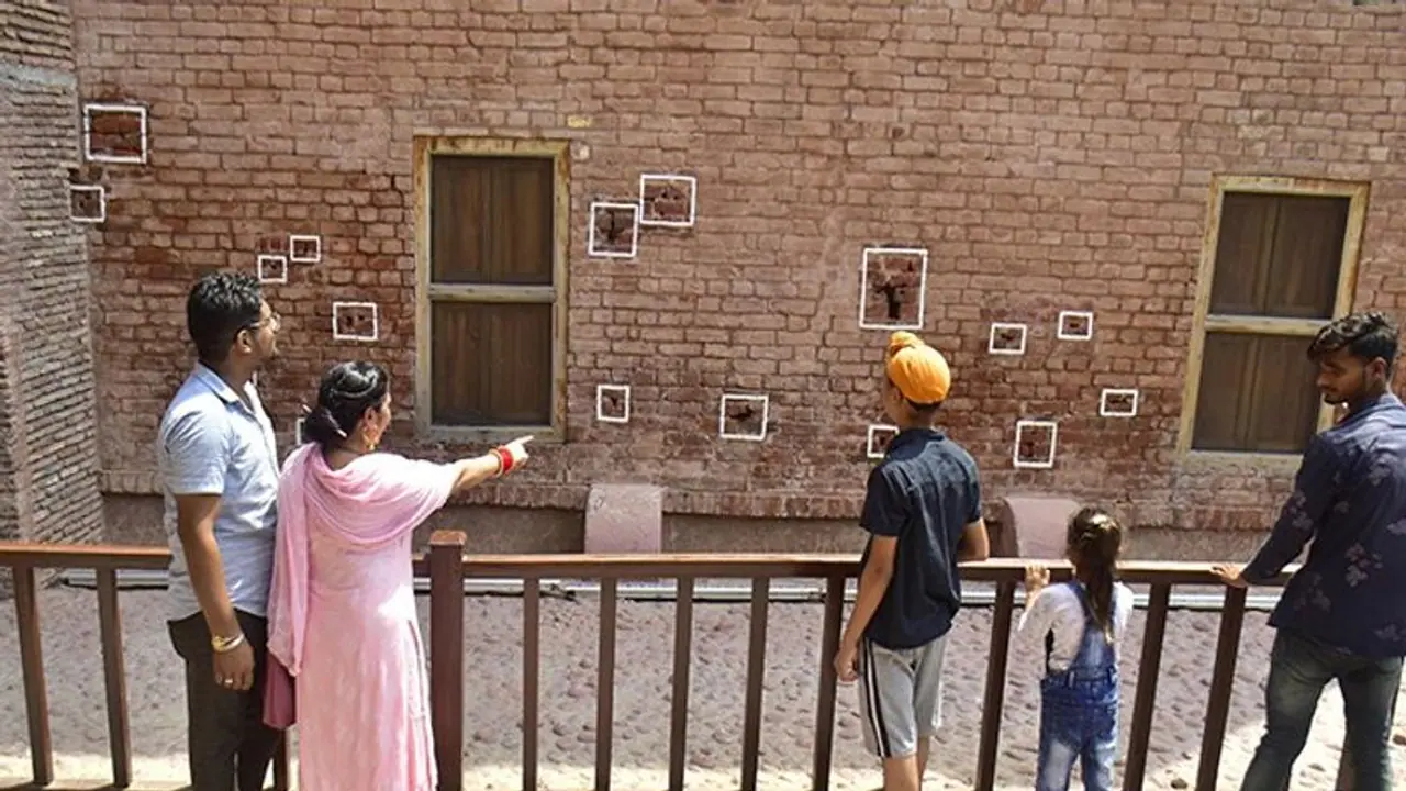 President Droupadi Murmu commemorates Jallianwala Bagh massacre victims, hails their spirit of patriotism President Droupadi Murmu commemorates Jallianwala Bagh massacre victims, hails their spirit of patriotism