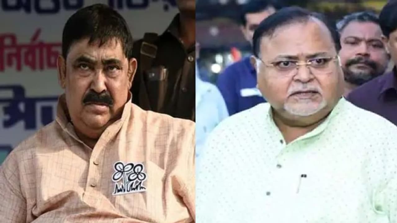 কেষ্টর গ্রেফতারিতে চিন্তিত পার্থ, এবার কি এক জেলেই পার্থ আর অনুব্রত? কেষ্টর গ্রেফতারিতে চিন্তিত পার্থ, এবার কি এক জেলেই পার্থ আর অনুব্রত?