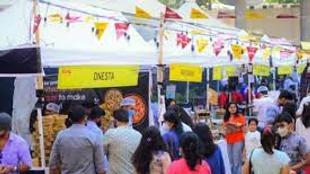 சென்னையில் உணவுத் திருவிழா தொடக்கம்.. 150 அரங்குகளில் விதவிதமான உணவுகள்.. பாரம்பரிய உணவு முதல் அனைத்தும் சென்னையில் உணவுத் திருவிழா தொடக்கம்.. 150 அரங்குகளில் விதவிதமான உணவுகள்.. பாரம்பரிய உணவு முதல் அனைத்தும்