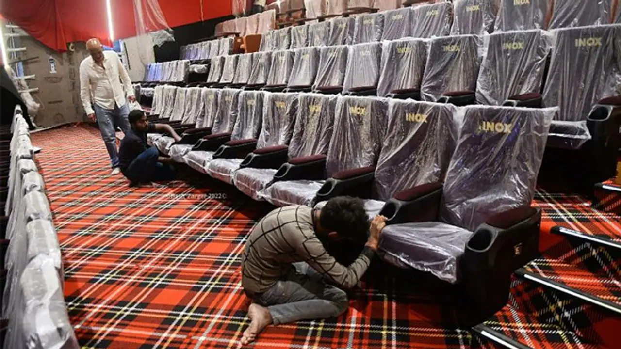 3 दशक के बाद कश्मीर में खुलेगा कोई फिल्म थिएटर, सितंबर में होगी ओपनिंग 3 दशक के बाद कश्मीर में खुलेगा कोई फिल्म थिएटर, सितंबर में होगी ओपनिंग