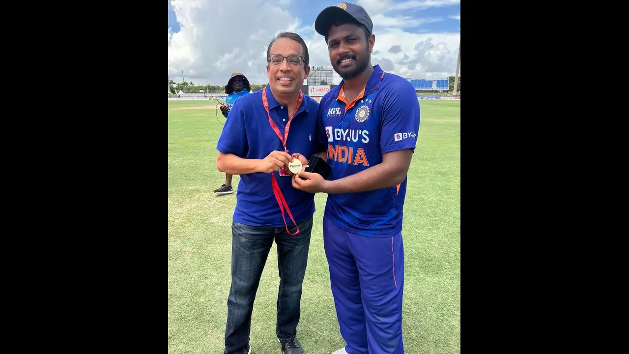 IND vs WI 2022: Asianet News journalist thrilled after Sanju Samson gifts him winner's medal IND vs WI 2022: Asianet News journalist thrilled after Sanju Samson gifts him winner's medal