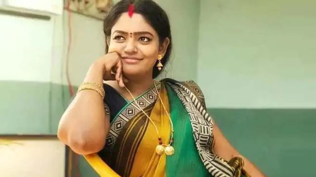 Karthika Deepam: వంటలక్క బతికింది... కోమాలో కూడా డాక్టర్ బాబుని కలవరించుకుంటూ? Karthika Deepam: వంటలక్క బతికింది... కోమాలో కూడా డాక్టర్ బాబుని కలవరించుకుంటూ?