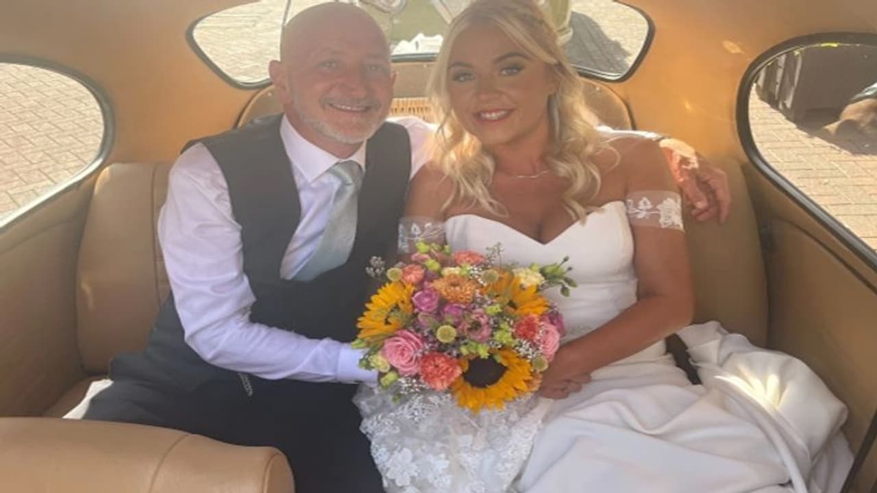 मैं 19 साल का था और मेरी पत्नी बच्ची थी, अब हमारी बेबी होने वाली हैं, लोग करते हैं अजीब बातें मैं 19 साल का था और मेरी पत्नी बच्ची थी, अब हमारी बेबी होने वाली हैं, लोग करते हैं अजीब बातें