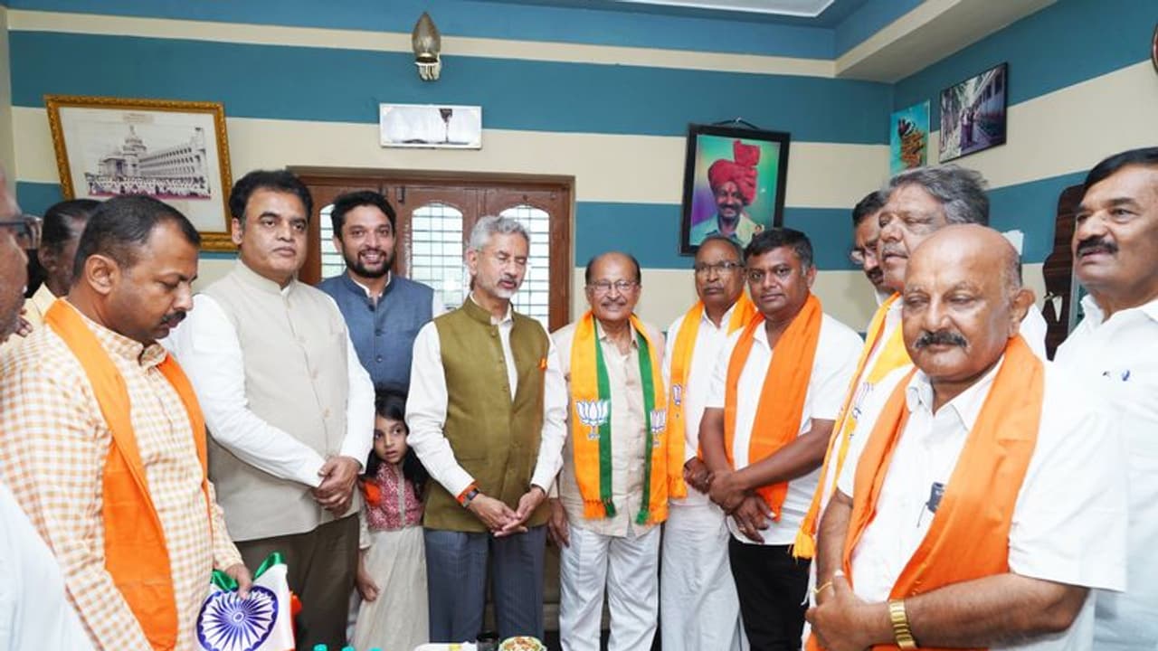 ರಾಮನಗರದಲ್ಲಿ ಜೆಡಿಎಸ್‌ಗೆ ಶಾಕ್ ಕೊಟ್ಟ ಅಶ್ವತ್ಥ್ ನಾರಾಯಣ, ಮಾಜಿ MLC ಬಿಜೆಪಿ ಸೇರ್ಪಡೆ