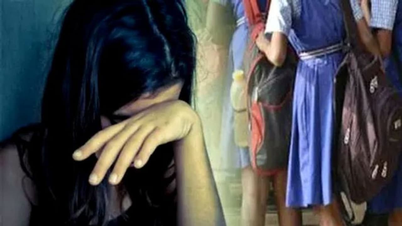 14 வயசு பையன் செய்யுற வேலையா இது.. 20 பெண்களை சீரழித்த 9ம் வகுப்பு பள்ளி மாணவன்