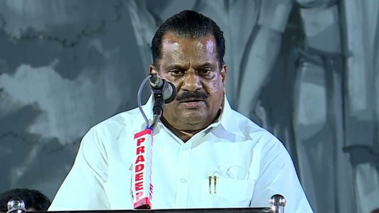 ഗവർണറുടെ പ്രവർത്തനം നിയമവിരുദ്ധം, ഒരു ഗവർണറും ഇങ്ങനെ പ്രവർത്തിക്കരുത്: ഇപി ജയരാജൻ ഗവർണറുടെ പ്രവർത്തനം നിയമവിരുദ്ധം, ഒരു ഗവർണറും ഇങ്ങനെ പ്രവർത്തിക്കരുത്: ഇപി ജയരാജൻ