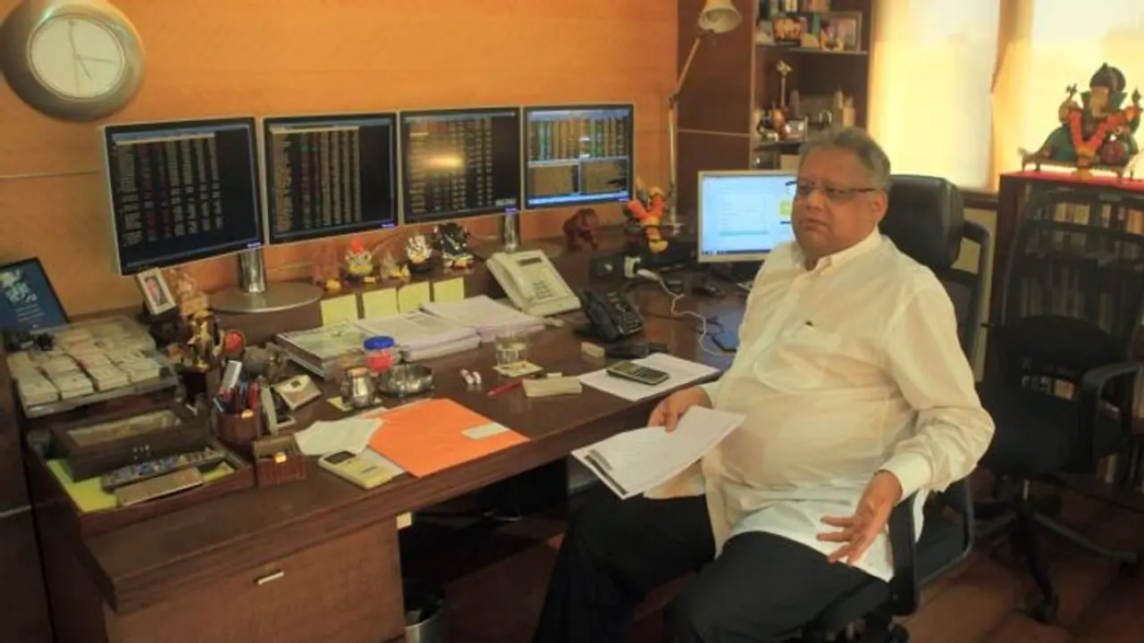 Billionaire investor Rakesh Jhunjhunwala dies due to cardiac arrest Billionaire investor Rakesh Jhunjhunwala dies due to cardiac arrest