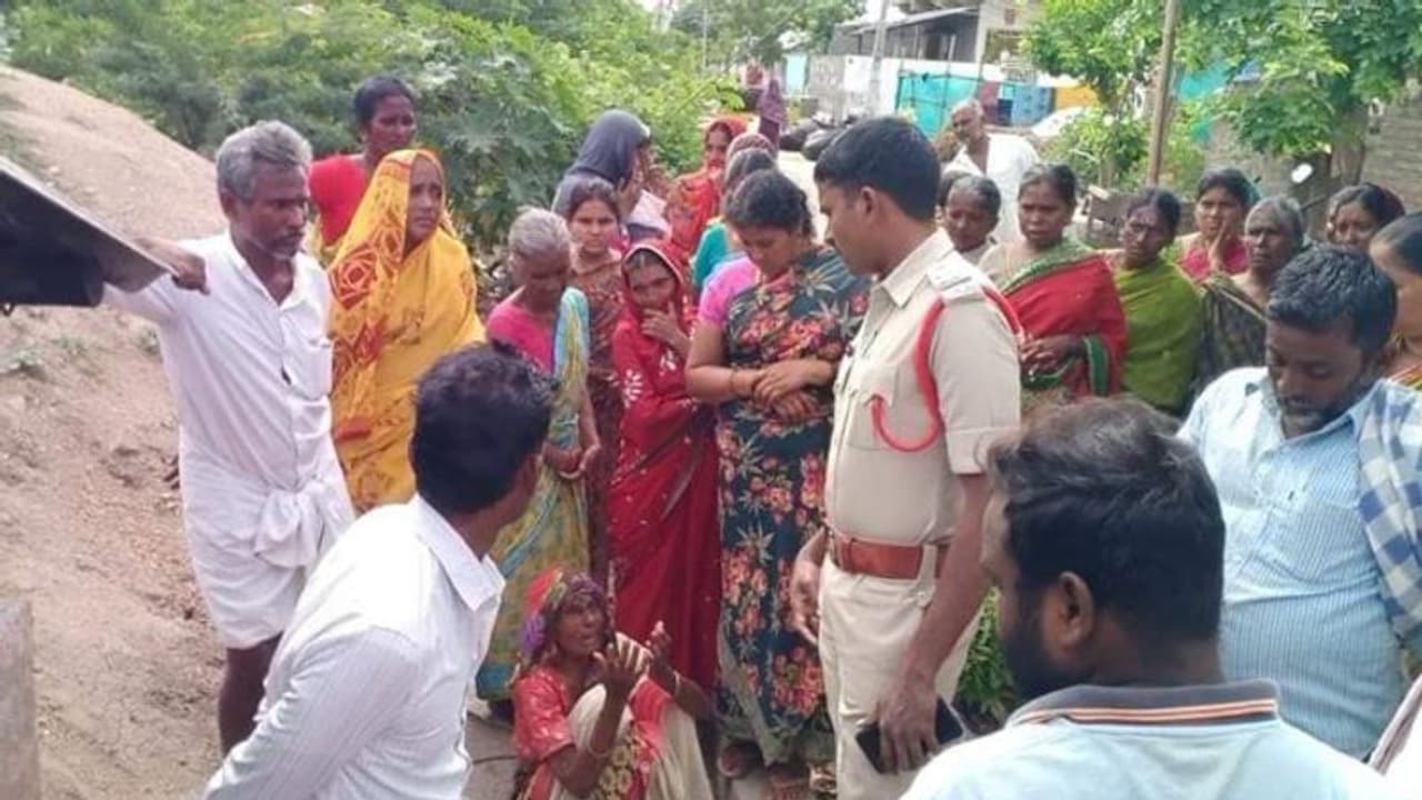 పల్నాడులో అమానుషం... అరవయ్యేళ్ల వృద్దురాలిపై తాగుబోతు యువకుడి హత్యాచారం 