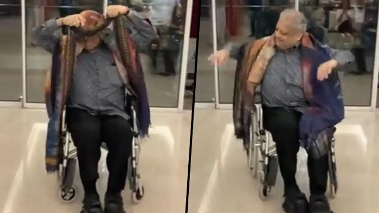 Rakesh Jhunjhunwala no more: An old video of big bull dancing in wheelchair has gone viral Rakesh Jhunjhunwala no more: An old video of big bull dancing in wheelchair has gone viral