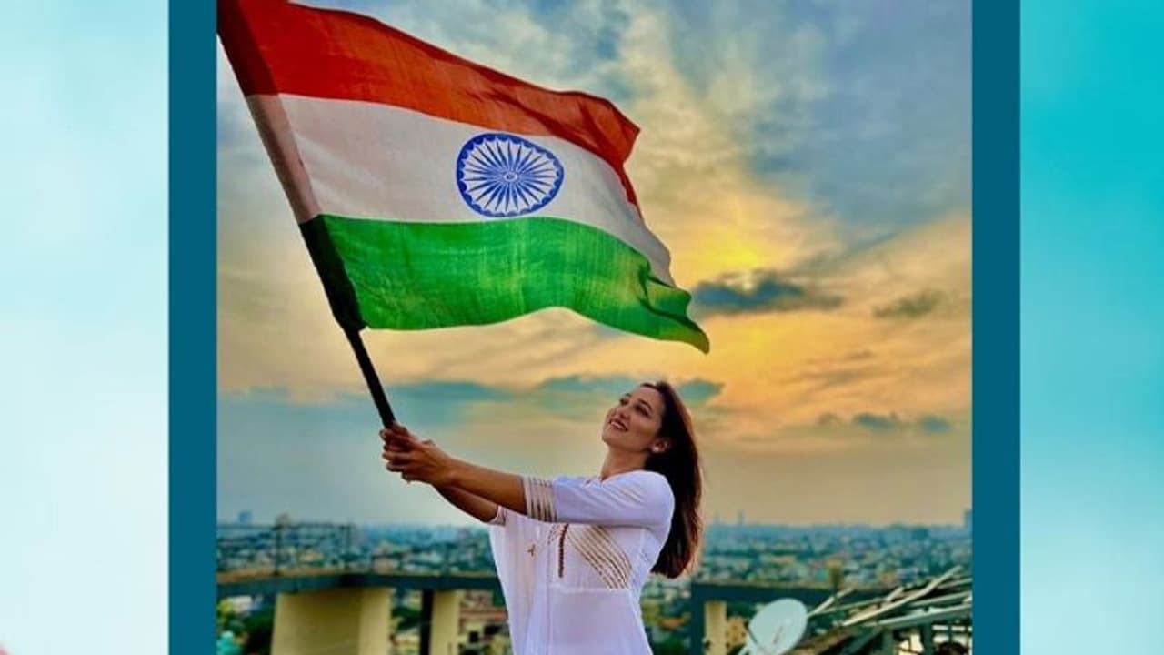 Happy Independence Day: ನಿಮ್ಮ ಪ್ರೀತಿಪಾತ್ರರಿಗೆ ಹಂಚಿಕೊಳ್ಳಲು ಶುಭಾಶಯಗಳು ಇಲ್ಲಿದೆ..