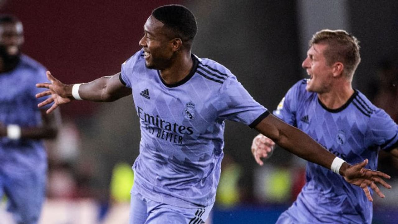 സബ്ബായി ഇറങ്ങി, ആദ്യ ടച്ചില് തന്നെ ഡേവിഡ് അലാബയുടെ ഫ്രീകിക്ക് ഗോള്; റയലിന് ജയം അത്ഭുത ഗോള് കാണാം സബ്ബായി ഇറങ്ങി, ആദ്യ ടച്ചില് തന്നെ ഡേവിഡ് അലാബയുടെ ഫ്രീകിക്ക് ഗോള്; റയലിന് ജയം അത്ഭുത ഗോള് കാണാം