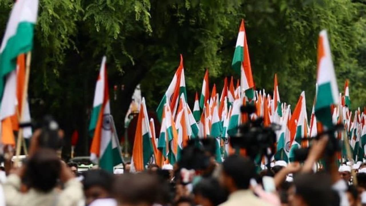 মোদীর 'ভাই ভাতিজাবাদ' মন্তব্যের তীব্র সমালোচনা, লালকেল্লার ভাষণ দিশাহীন বলল কংগ্রেস মোদীর 'ভাই ভাতিজাবাদ' মন্তব্যের তীব্র সমালোচনা, লালকেল্লার ভাষণ দিশাহীন বলল কংগ্রেস